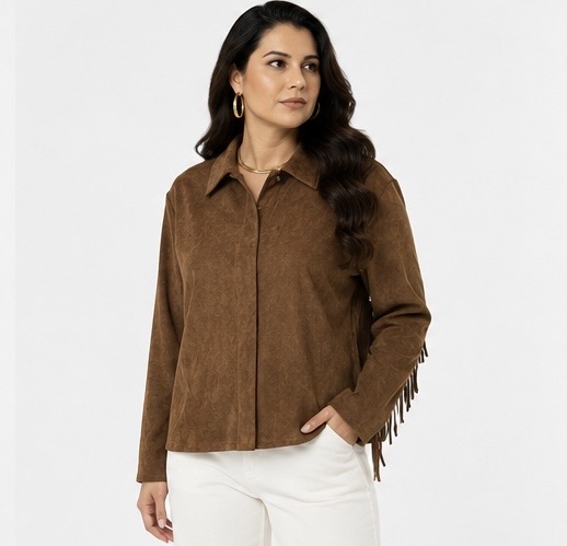 chaqueta de gamuza marron para mujer con flecos en mangas y espalda.