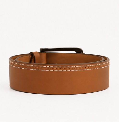 Vista posterior del Cinturón Ejecutivo Camel de cuero para hombre de 122 cm de largo.