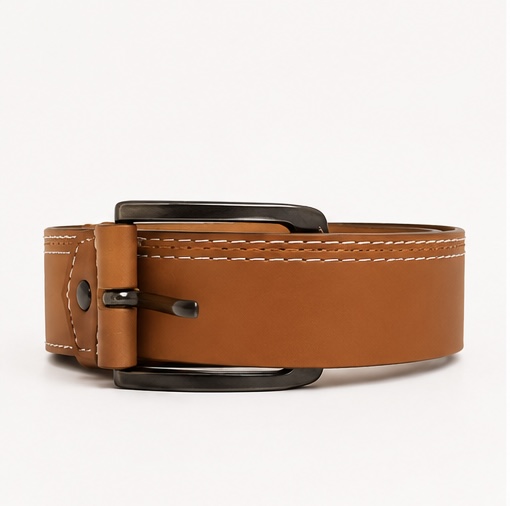 Cinturón Ejecutivo Camel de cuero para hombre con hebilla metálica grafito y costuras decorativas.